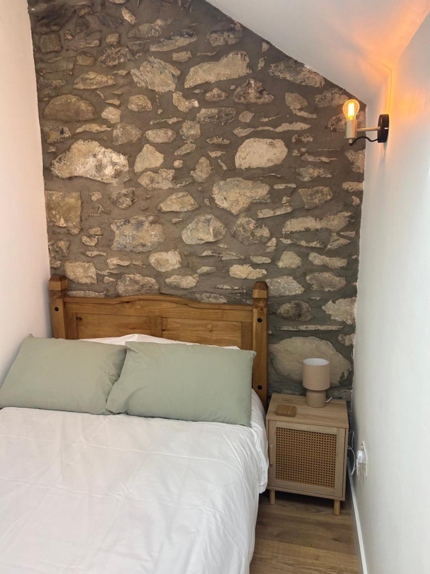 Cosy Modern Miners Cottage Llanllechid Bagian luar foto